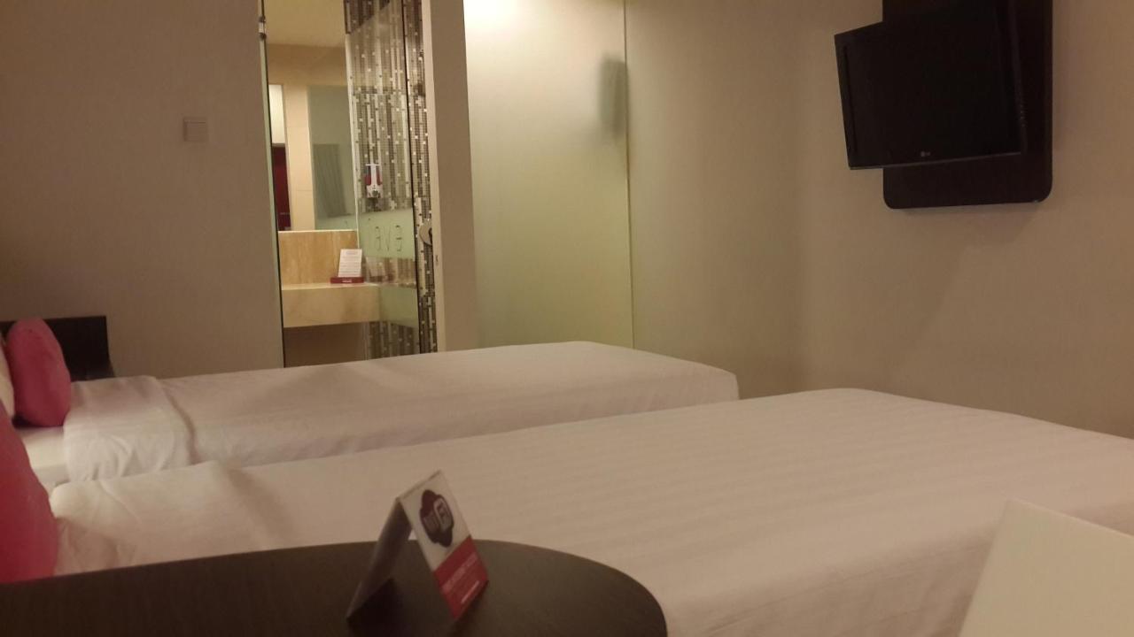 Favehotel Pluit Junction Джакарта Екстериор снимка