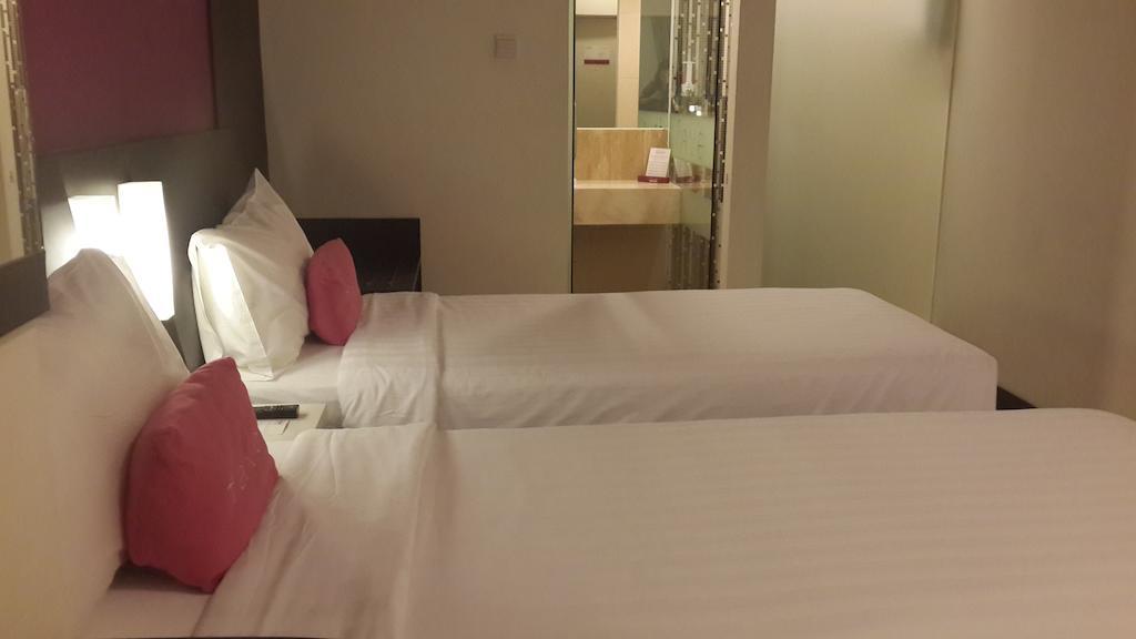 Favehotel Pluit Junction Джакарта Екстериор снимка