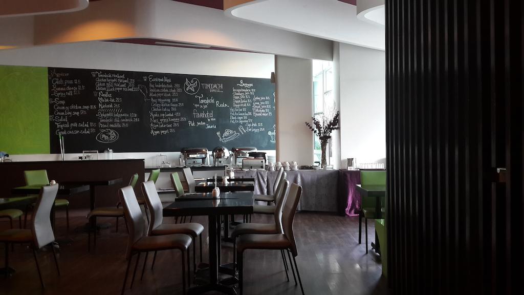 Favehotel Pluit Junction Джакарта Екстериор снимка