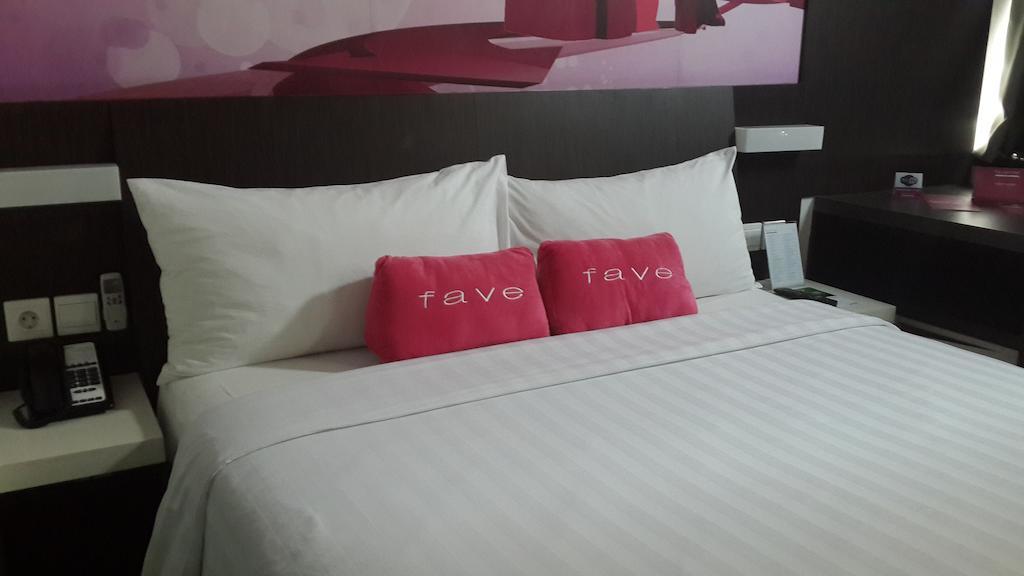 Favehotel Pluit Junction Джакарта Екстериор снимка